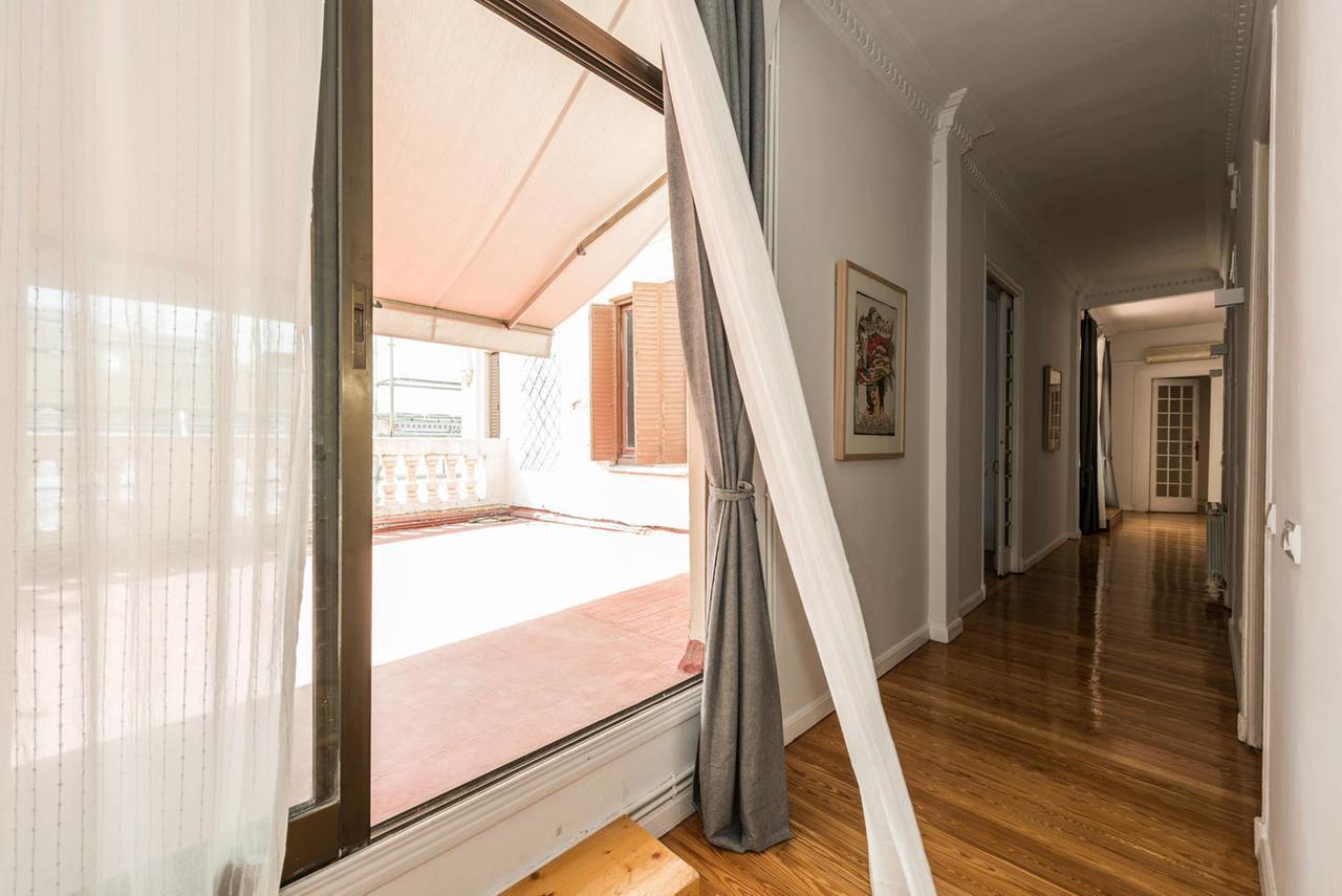 Апартаменты M&F Attic With Great Views Мадрид Экстерьер фото
